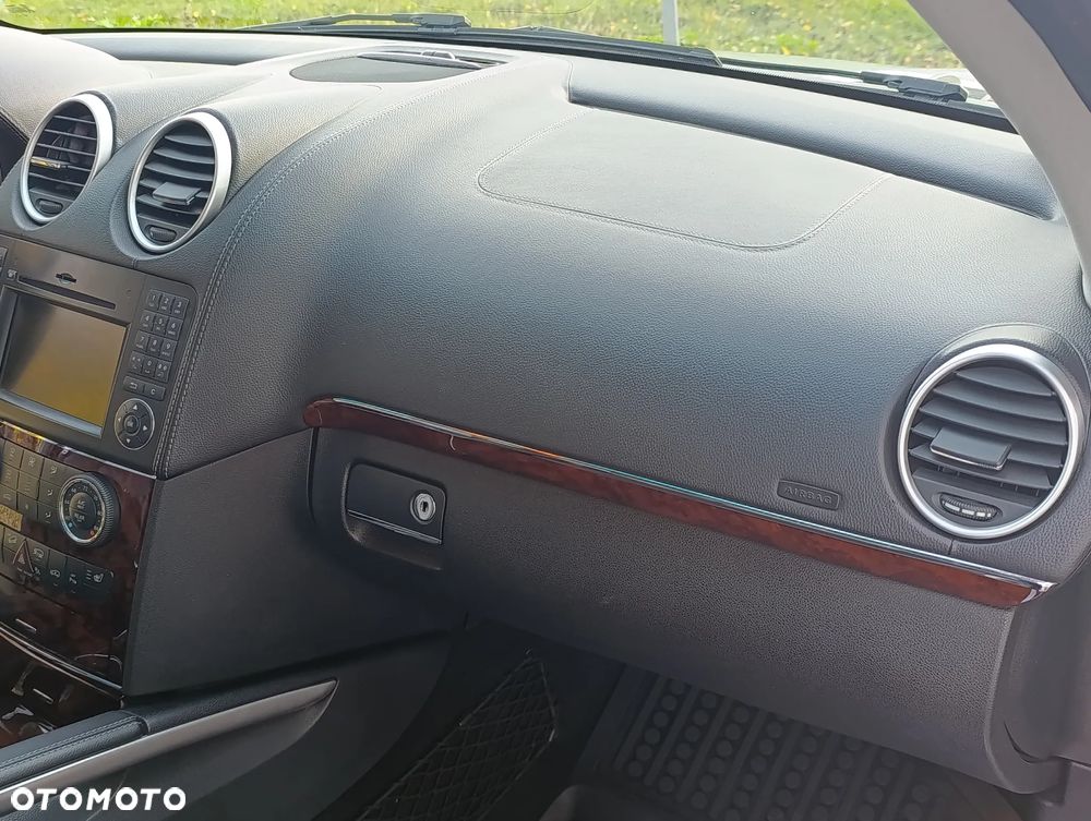 Mercedes-Benz GL 450 4Matic 7G-TRONIC - 16