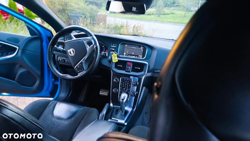 Volvo V40 T5 R-Design Summum - 38