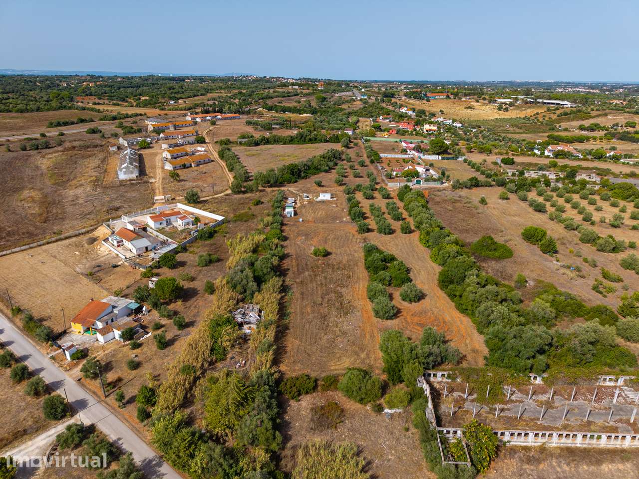 TERRENO 4 000 M2 + 1 CONTENTOR + ANEXOS - Grande imagem: 4/23