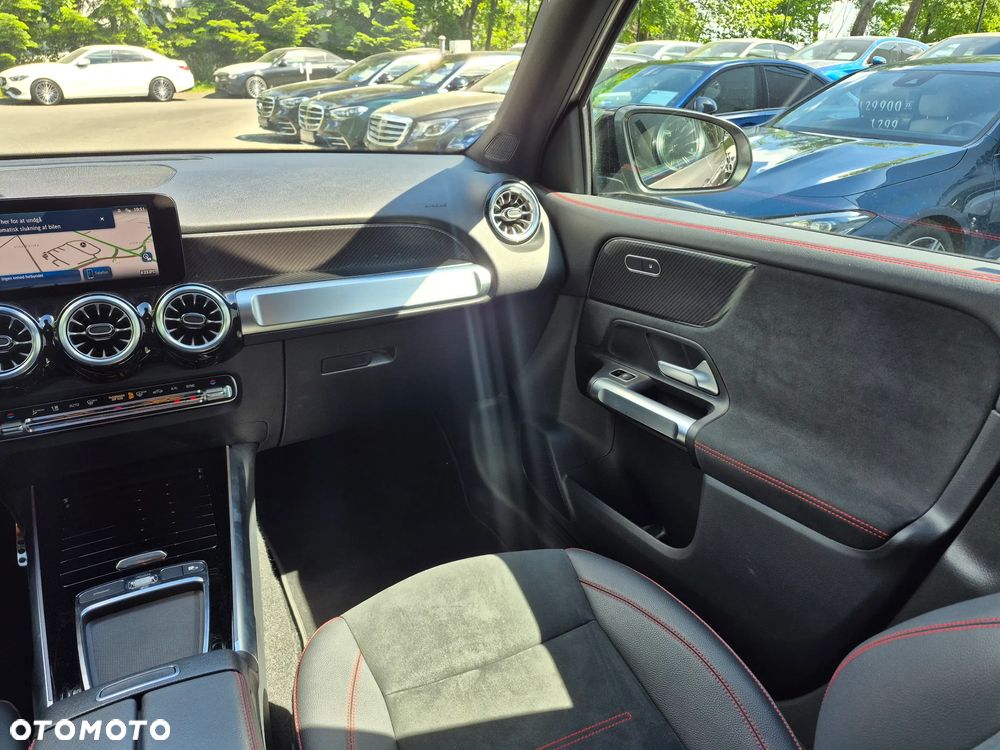 Mercedes-Benz GLB 200 AMG Line 7G-DCT - 16