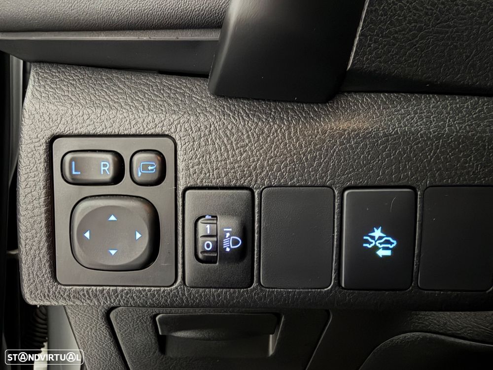 Toyota Auris 1.8 HSD Active - 22