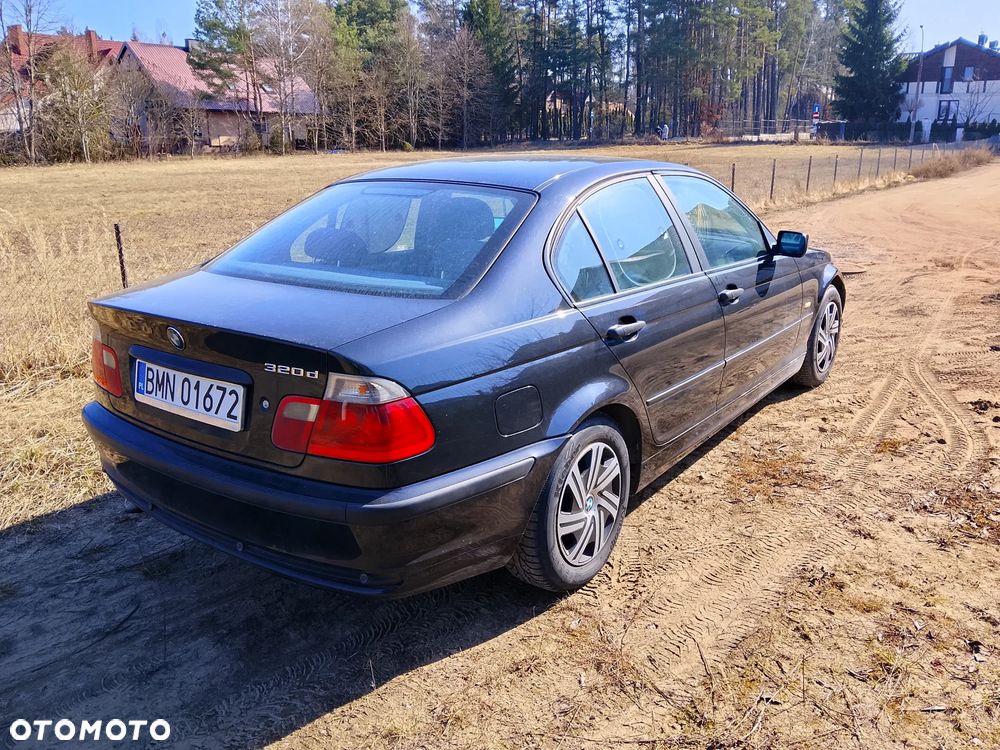 BMW Seria 3 320d - 4