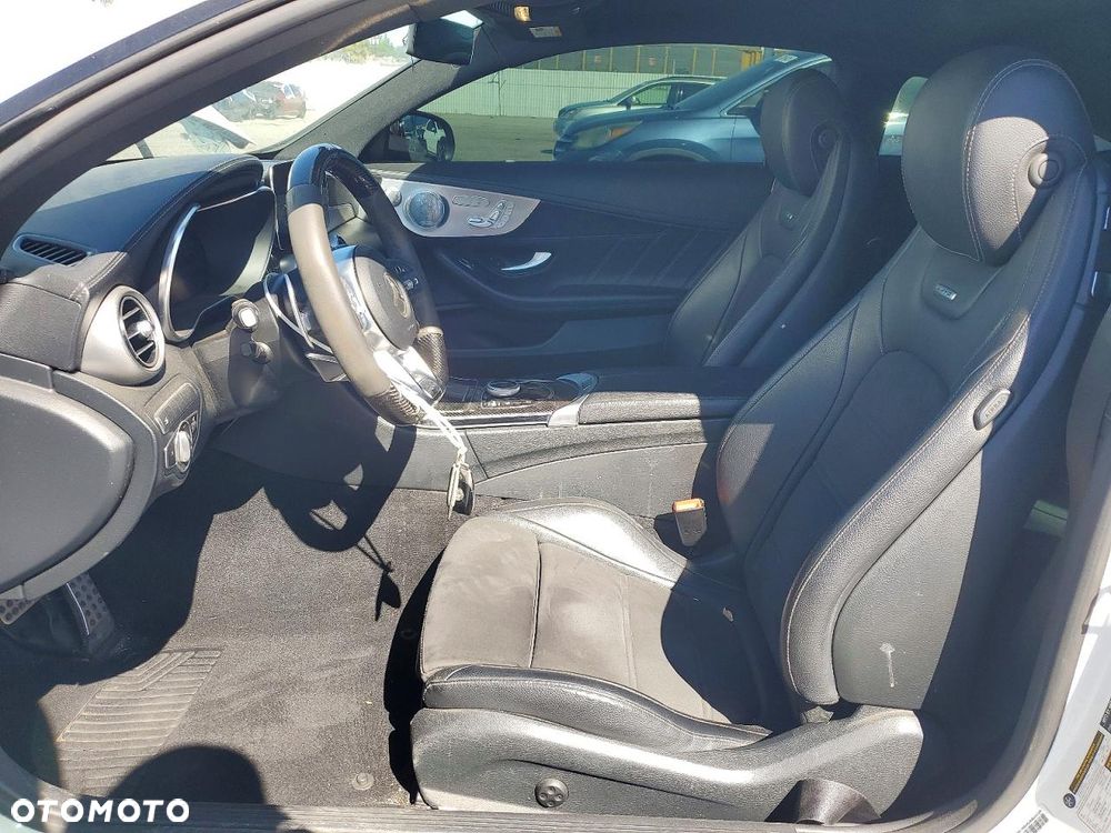 Mercedes-Benz Klasa C 63 AMG 9G-TRONIC - 8