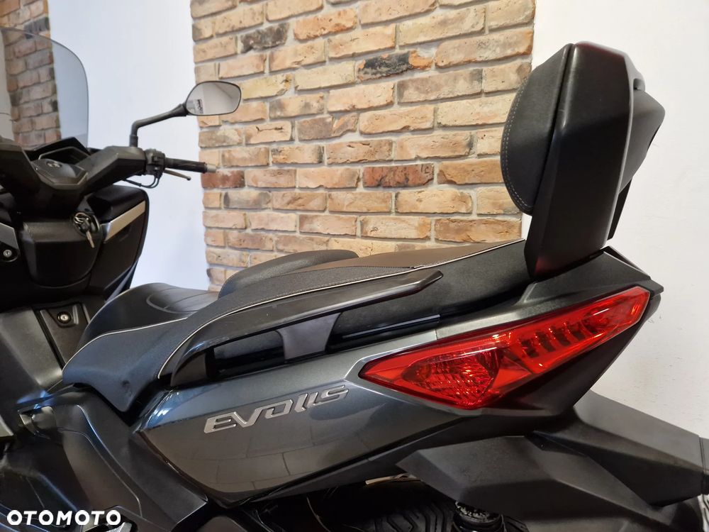 Yamaha X-max - 22