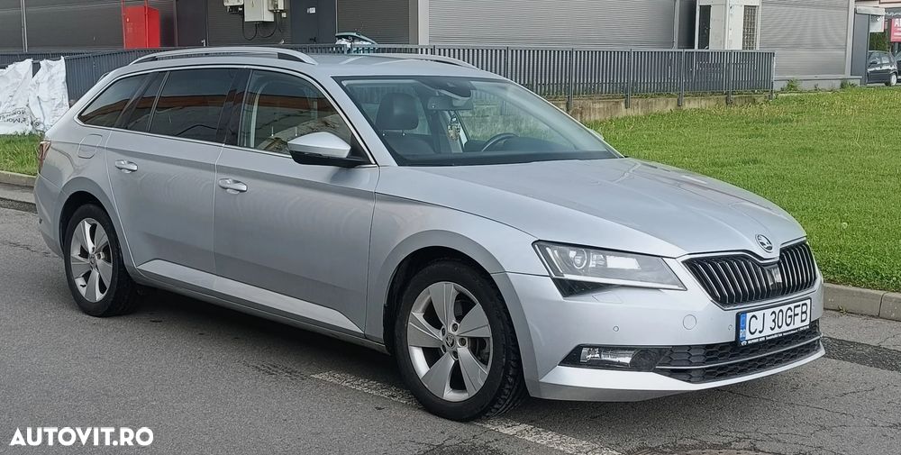 Skoda Superb 2.0 TDI DSG Style - 1