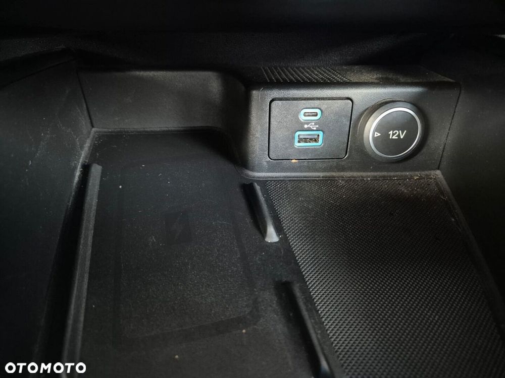 Ford Kuga 2.0 EcoBlue AWD Titanium - 24