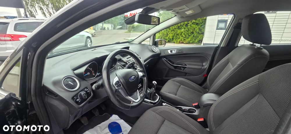 Ford Fiesta 1.0 EcoBoost STart-Stop Titanium - 28