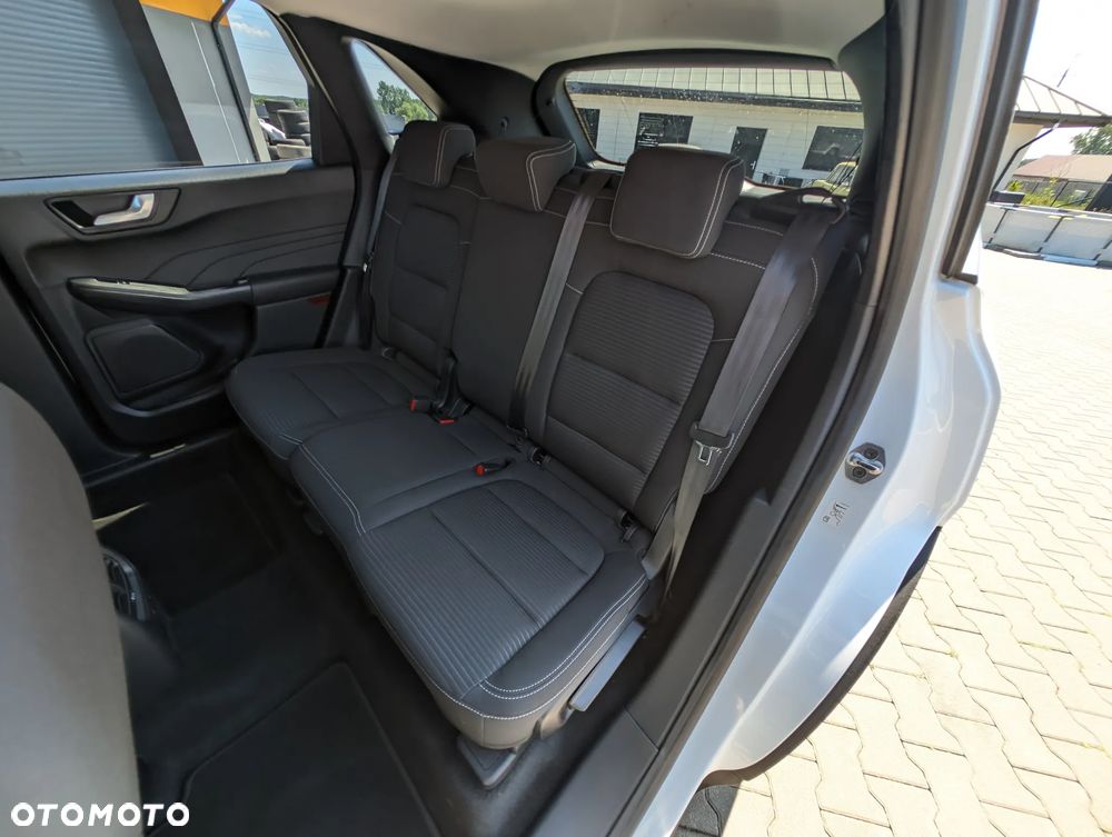 Ford Kuga 1.5 EcoBoost TITANIUM X - 38