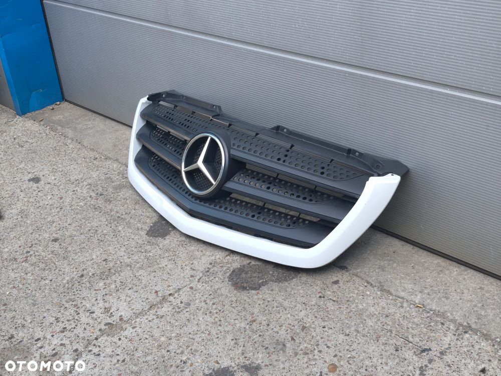 Atrapa grill Zderzaka Mercedes Sprinter w906 Lift biała 14-18r - 3