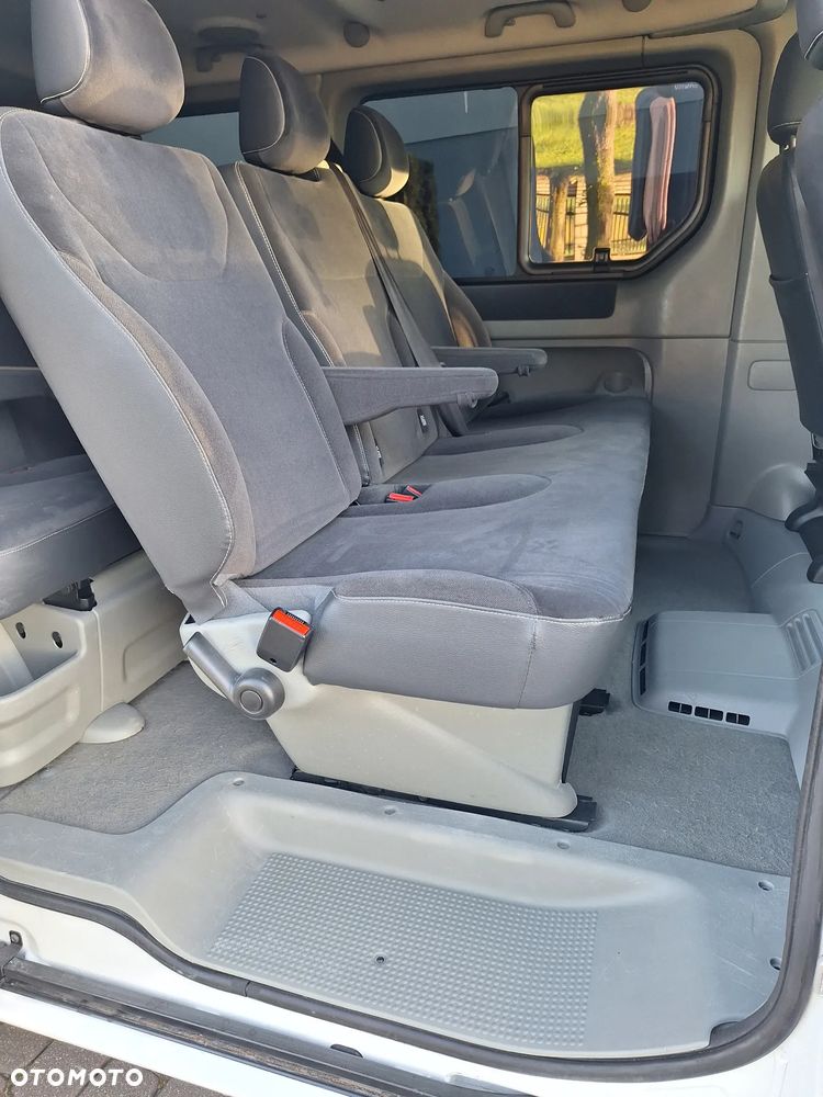 Renault Trafic FAP Passenger Black Edition - 34
