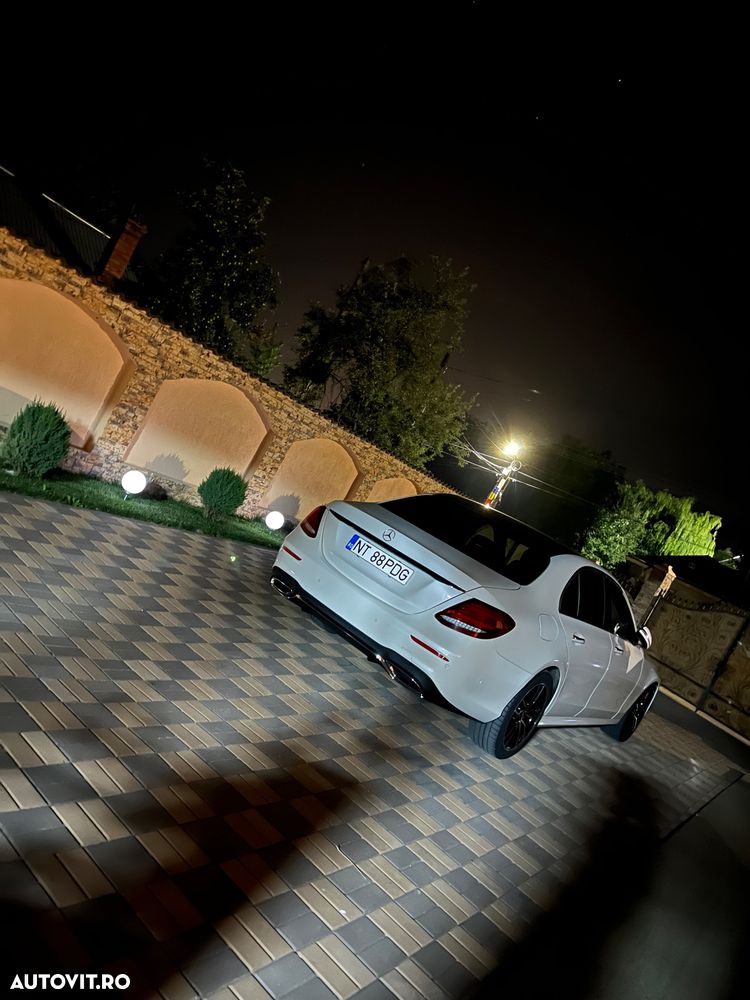 Mercedes-Benz E 220 d Aut. - 2