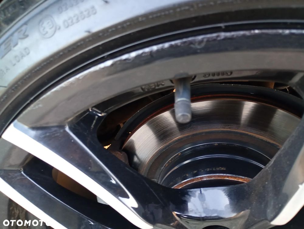 BMW Seria 3 320i Edition Exclusive - 31