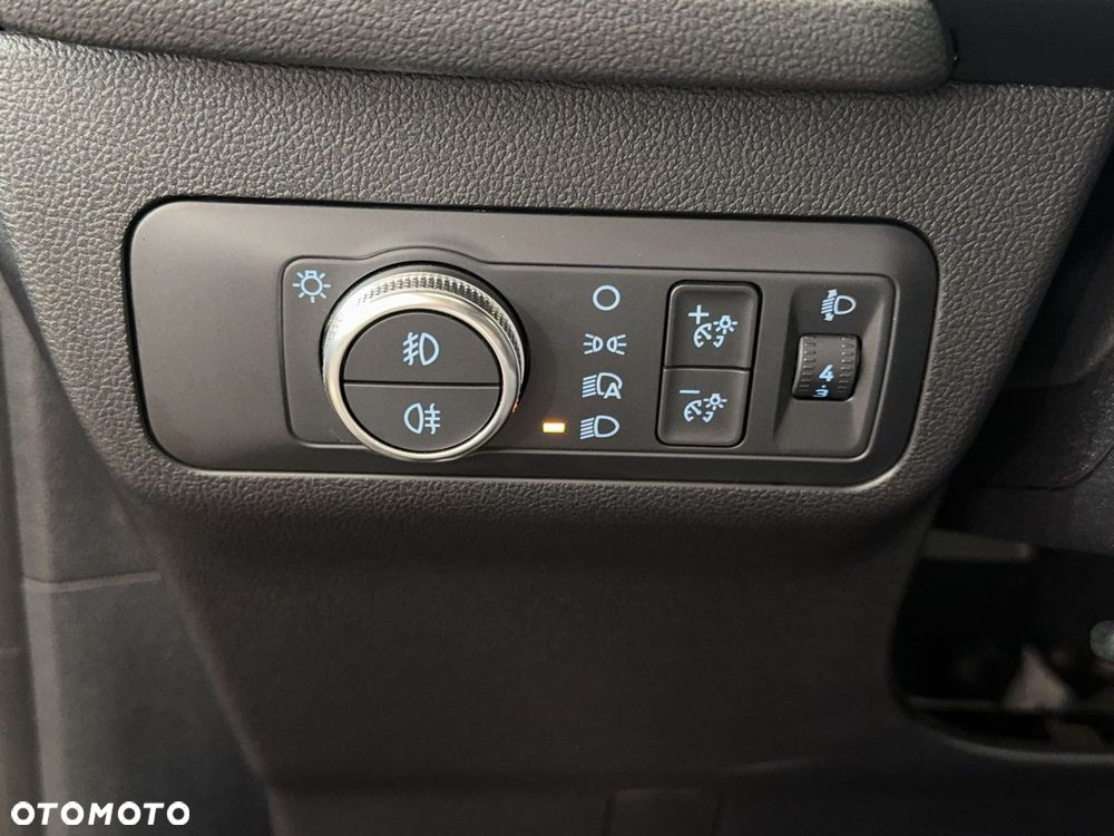 Ford Kuga - 30