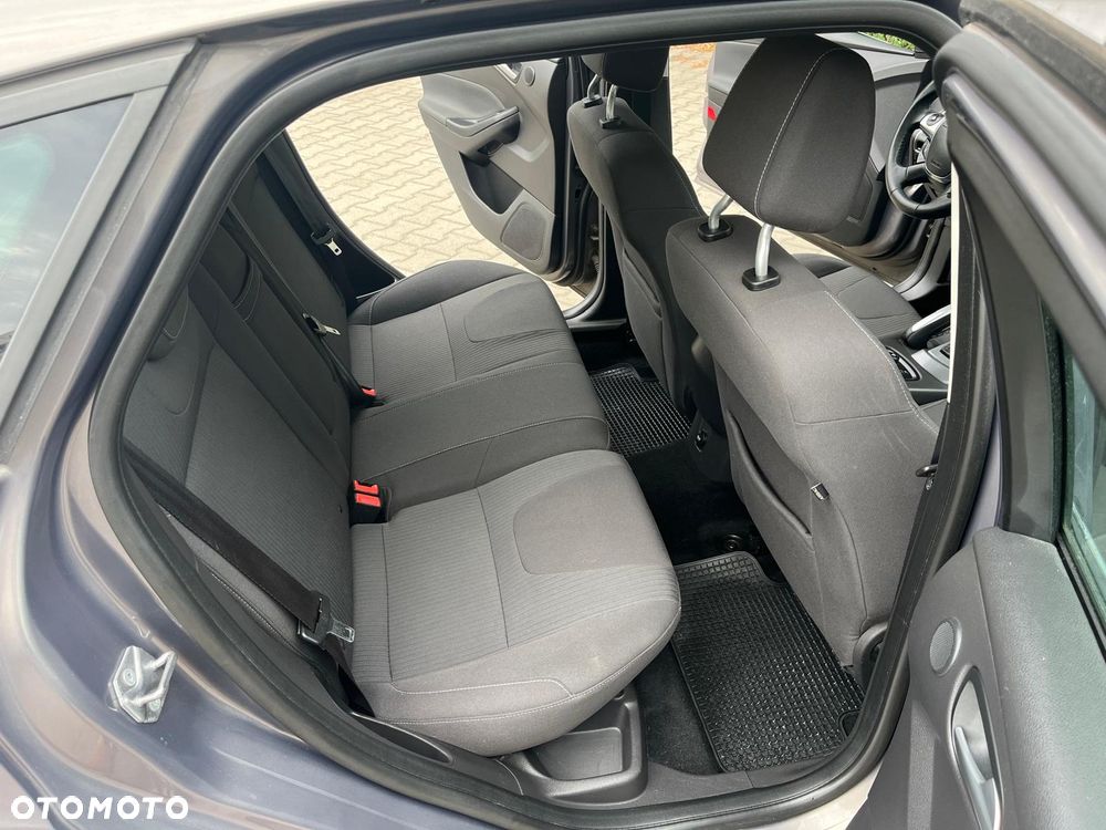 Ford Focus 1.6 TDCi DPF Titanium - 16