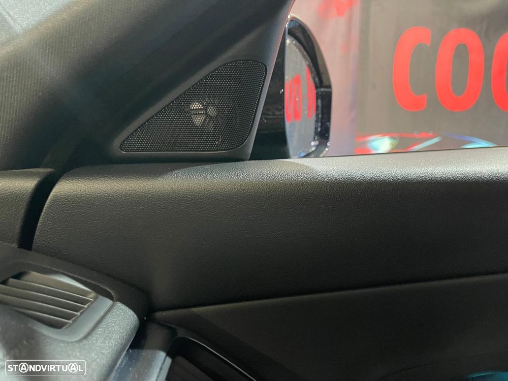 Jaguar E-Pace 2.0 i4D R-Dynamic S - 46