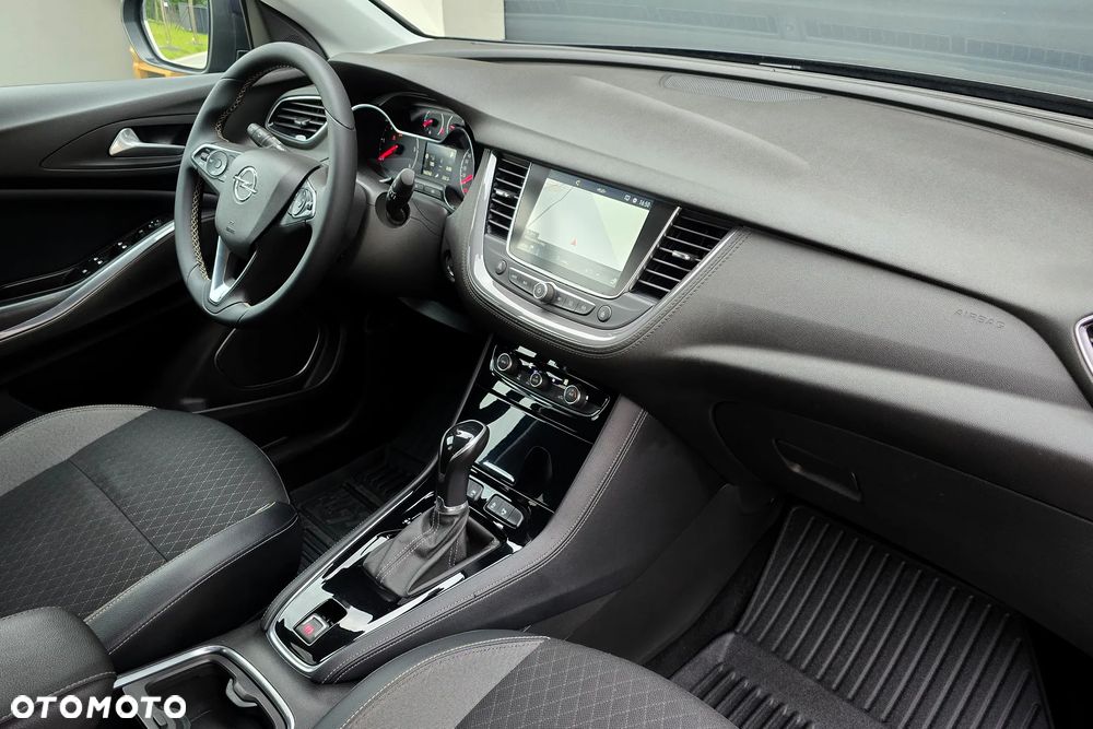 Opel Grandland X 1.5 D Start/Stop Color Line - 17