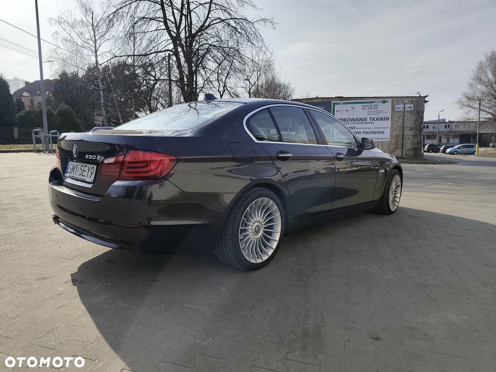 BMW Seria 5 530d xDrive - 4