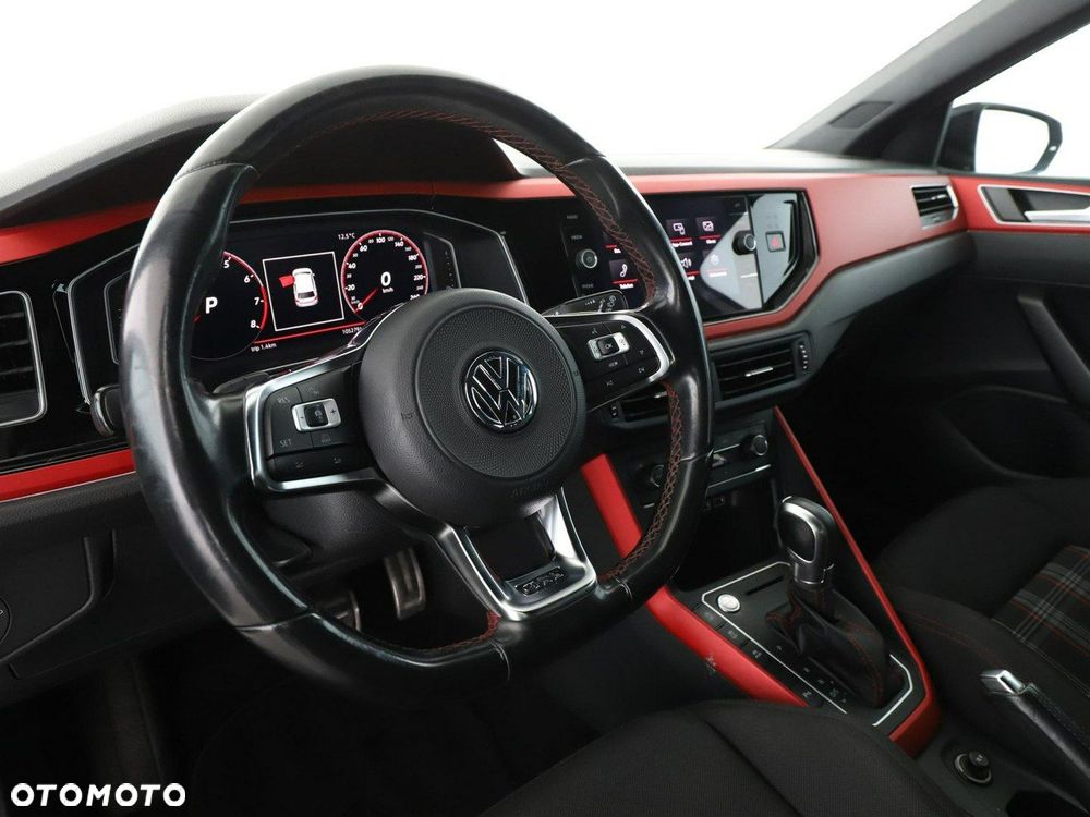 Volkswagen Polo 2.0 TSI DSG GTI - 14