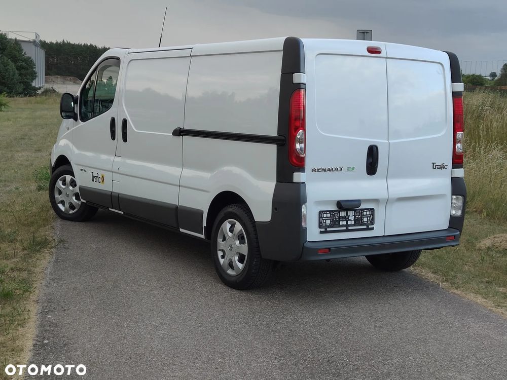 Renault Trafic - 12