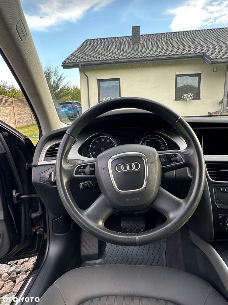 Audi A4 2.0 TFSI quattro S tronic Attraction - 10