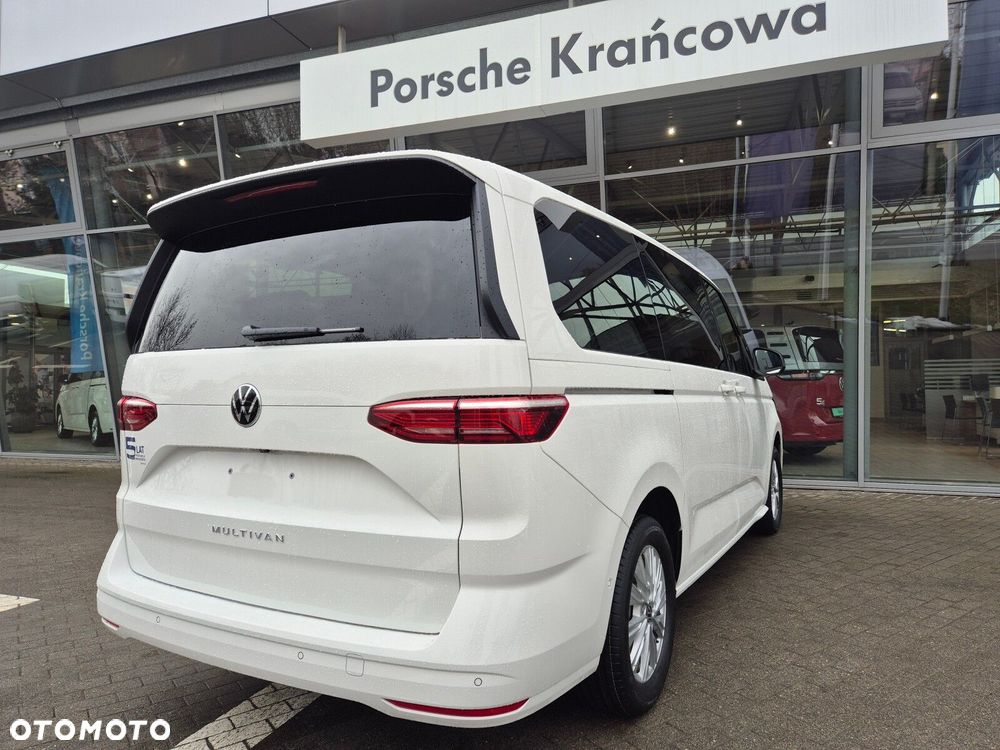 Volkswagen multivan Multivan Family L2 silnik: 2,0 l TDI SCR 150 KM / skrzynia biegów: 7-biegowa DSG rozstaw osi: 3124 mm - 7