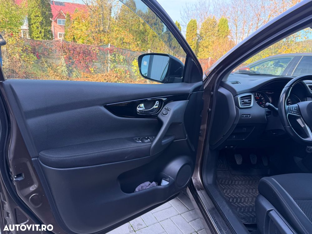 Nissan Qashqai - 11
