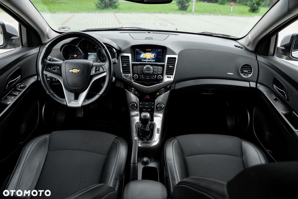 Chevrolet Cruze 1.4 T LT - 30
