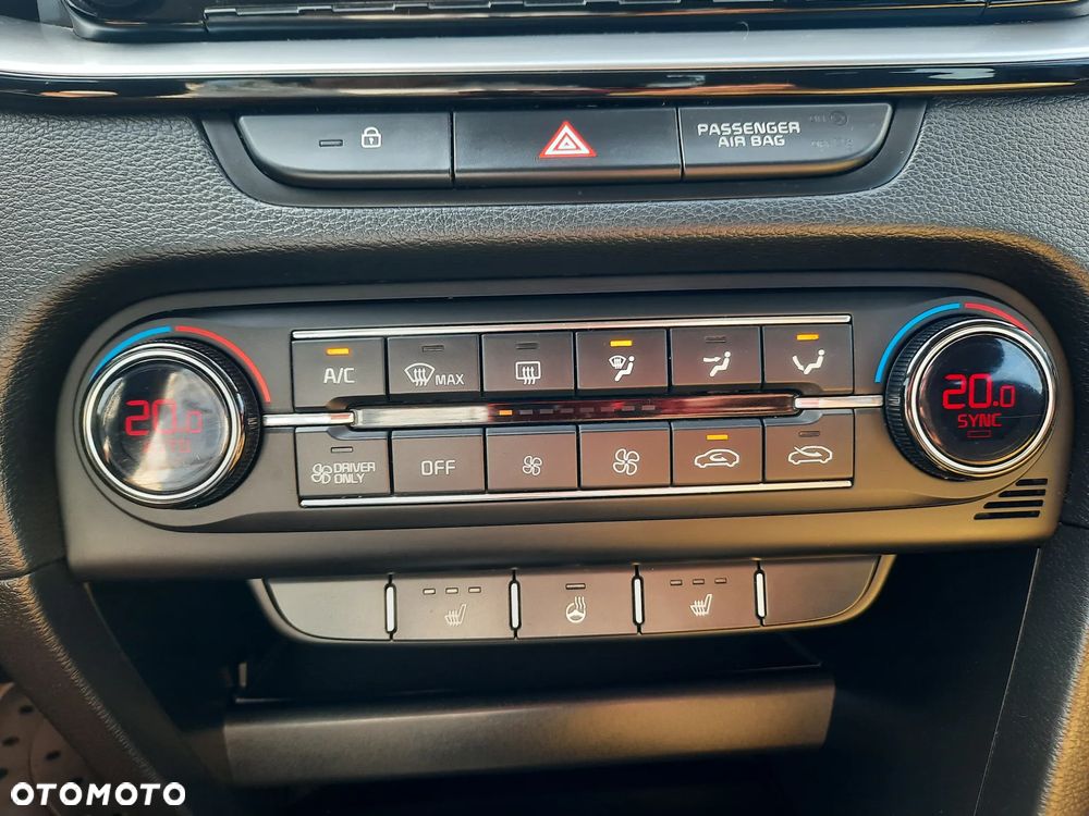 Kia Ceed 1.6 GDI PHEV L Business Line DCT - 26