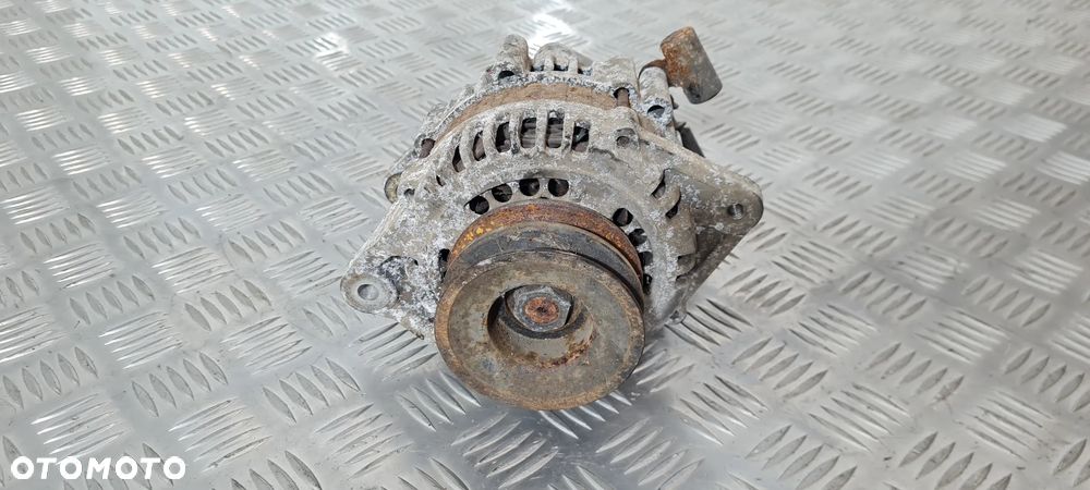 Nissan Navara D21 King Cab 2.5 Alternator - 2