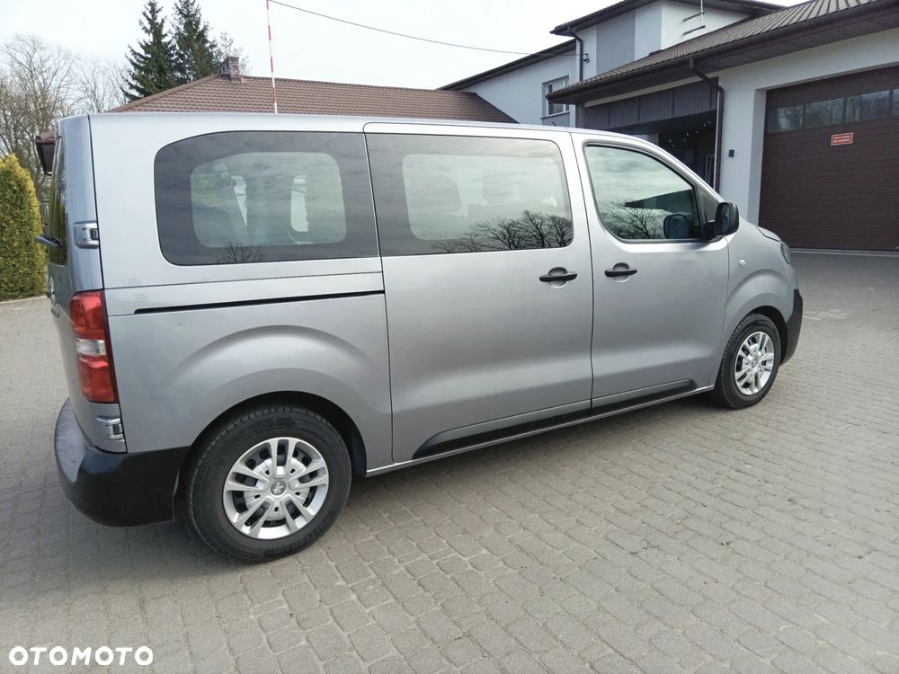Peugeot Traveller 1.5 BlueHDi Long Business - 20