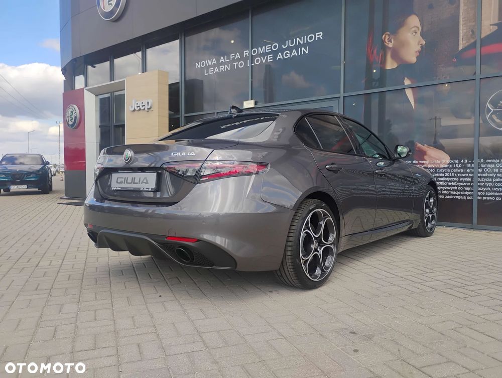 Alfa Romeo Giulia 2.2 D Turbo Veloce Q4 - 8