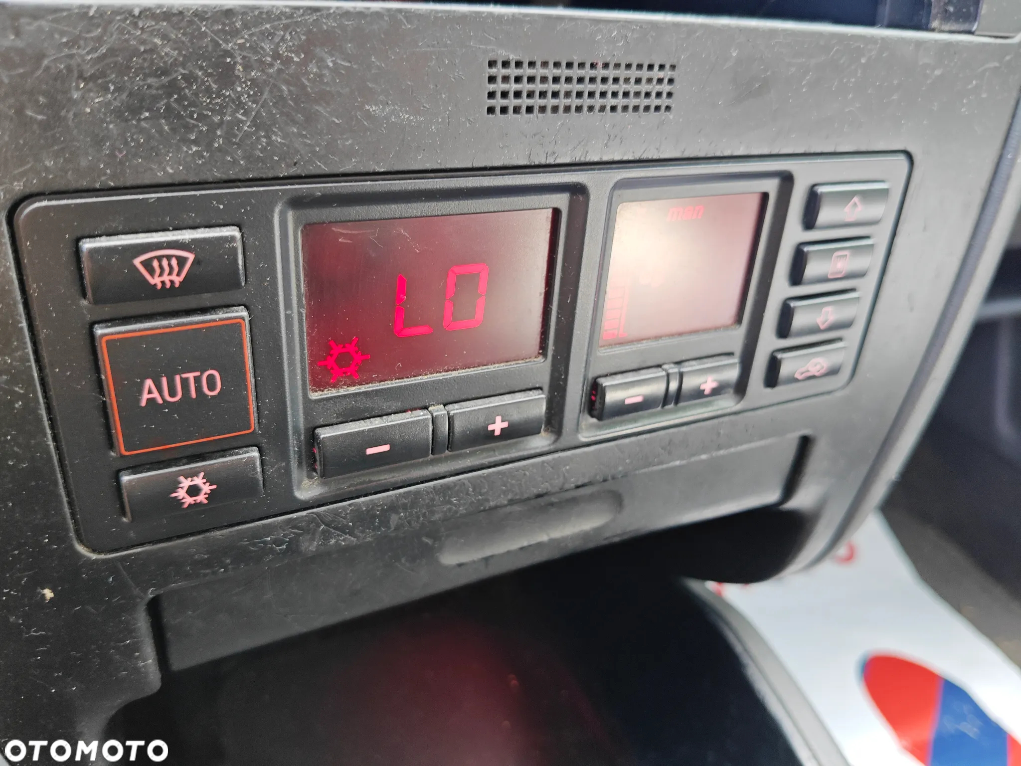 Audi A3 1.6 Ambiente - 23
