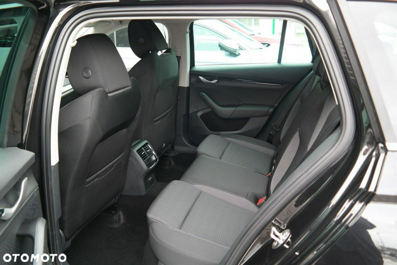 Skoda Octavia - 23