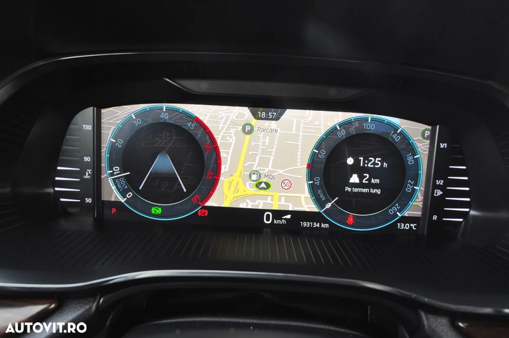 Skoda Octavia 2.0 TDI DSG 4X4 Scout - 26