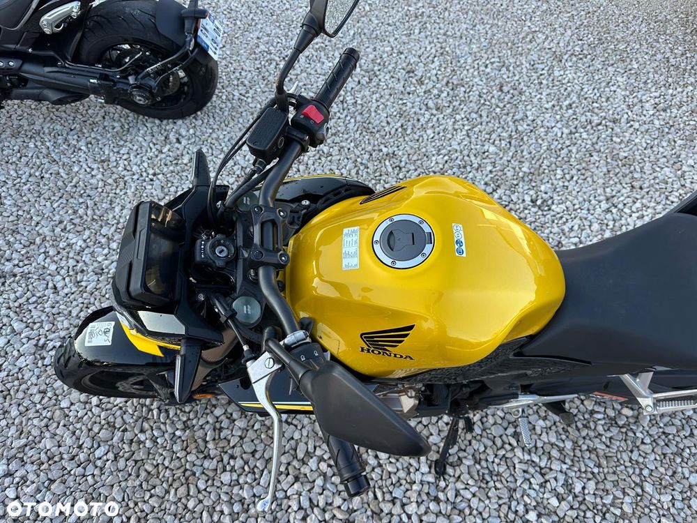 Honda CB - 8