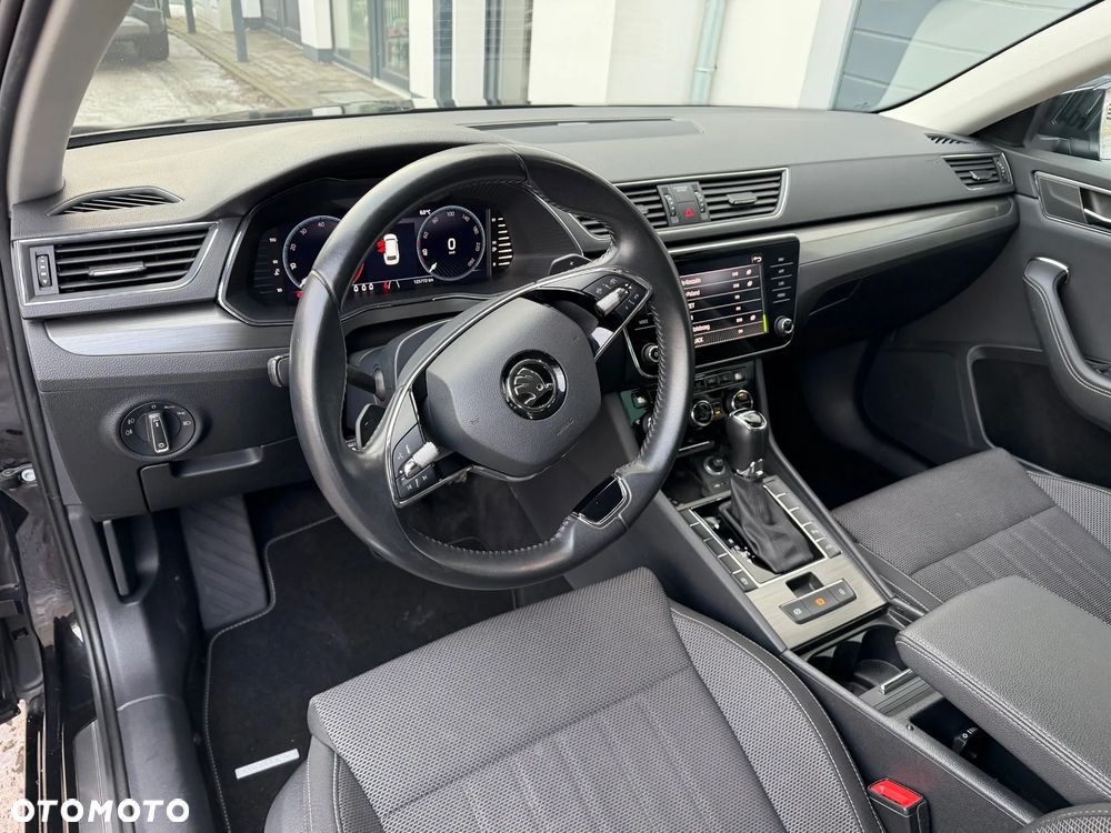 Skoda Superb 2.0 TDI Style DSG7 - 11