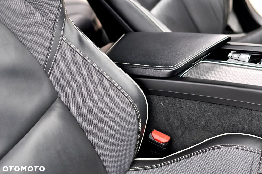 Volvo V60 T4 Geartronic R-Design - 27