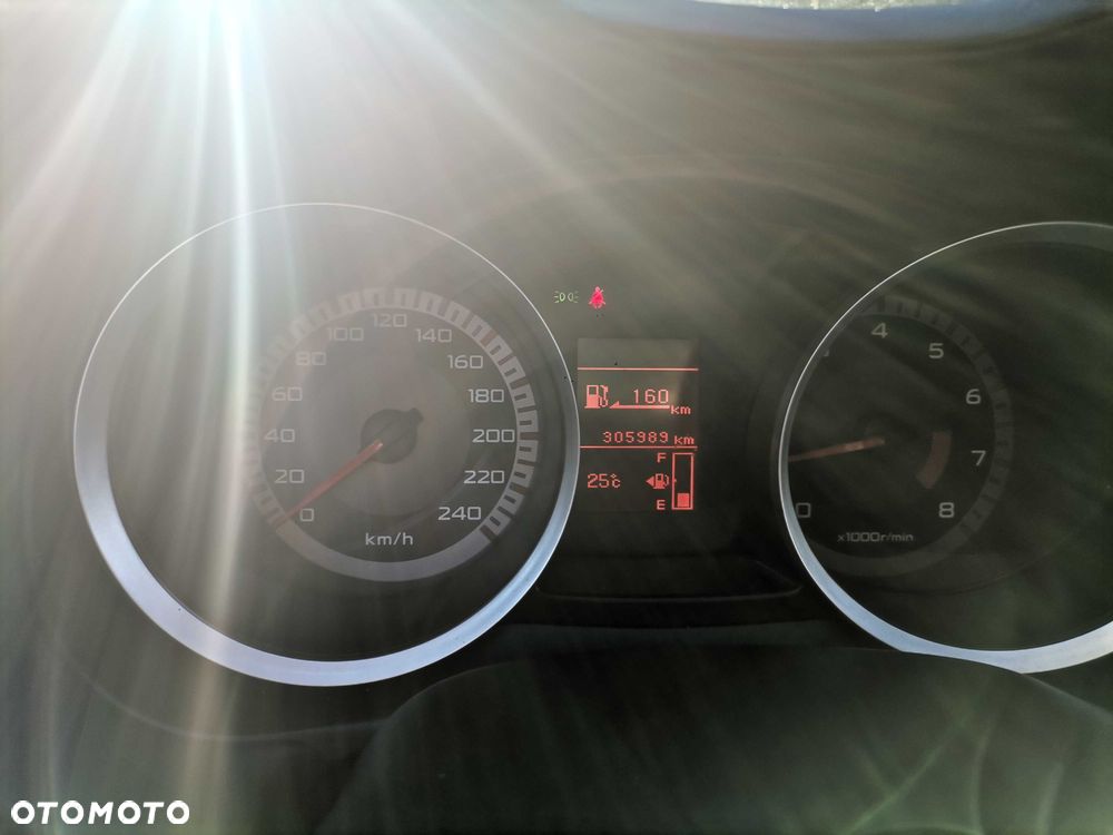 Mitsubishi Lancer - 7