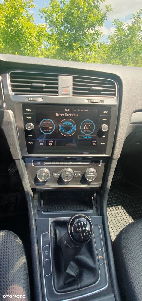 Volkswagen Golf Variant 1.0 TSI BMT Comfortline - 11