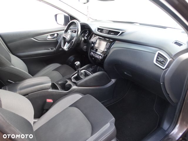 Nissan Qashqai 1.3 DIG-T ZAMA - 14