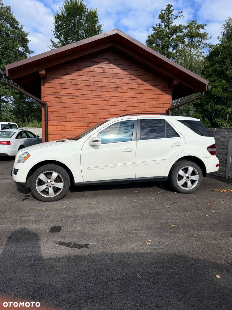 Mercedes-Benz ML 350 4-Matic - 10