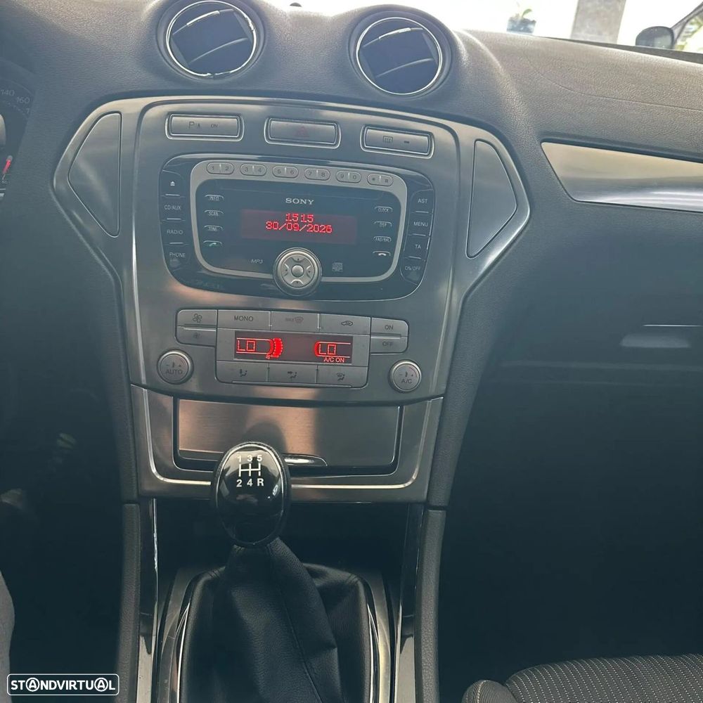 Ford Mondeo SW 1.8 TDCi ECOnetic - 19