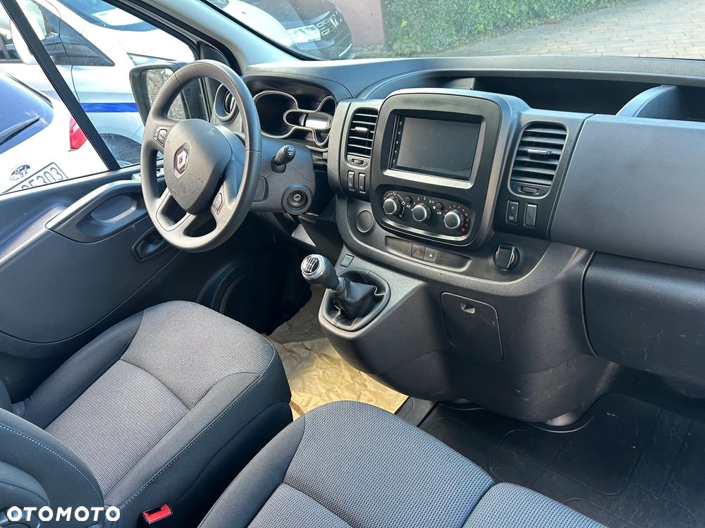 Renault Trafic - 14
