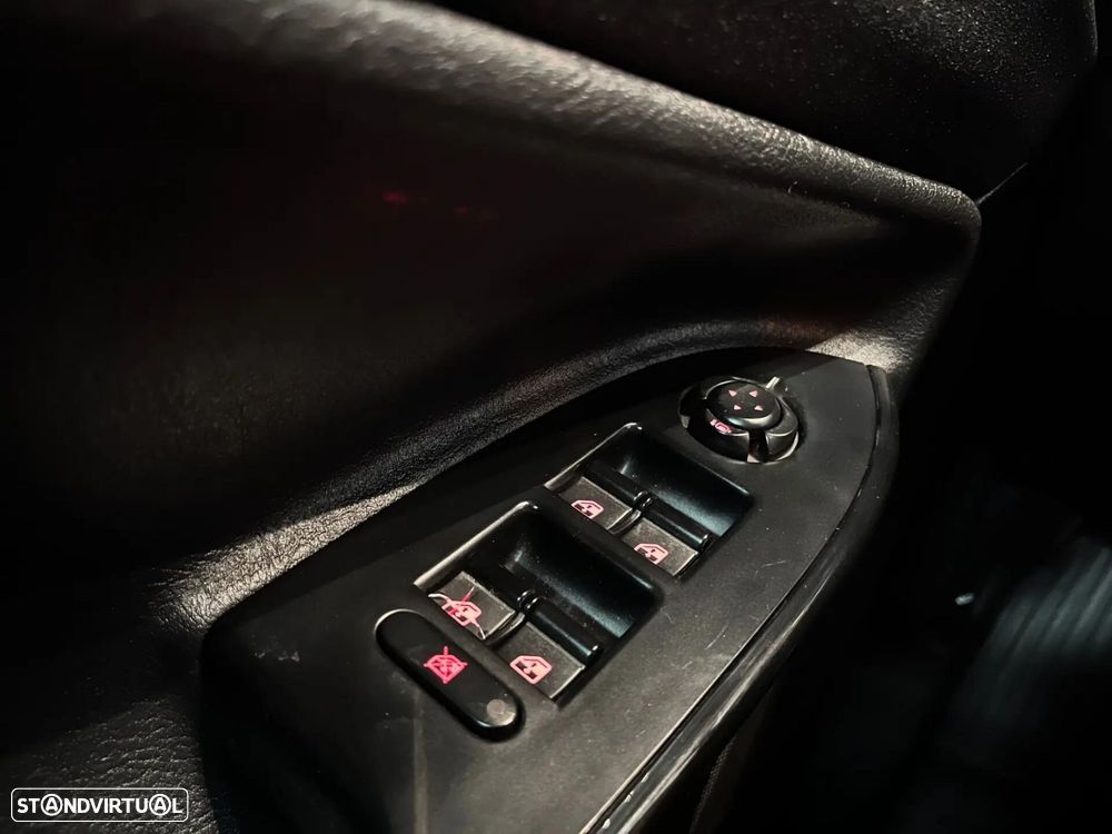 Alfa Romeo Giulietta 1.6 JTDM Exclusive - 26