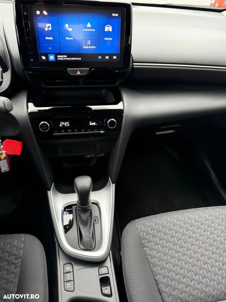 Toyota Yaris Cross 1.5 VVT-i HSD 4x2 Active - 16