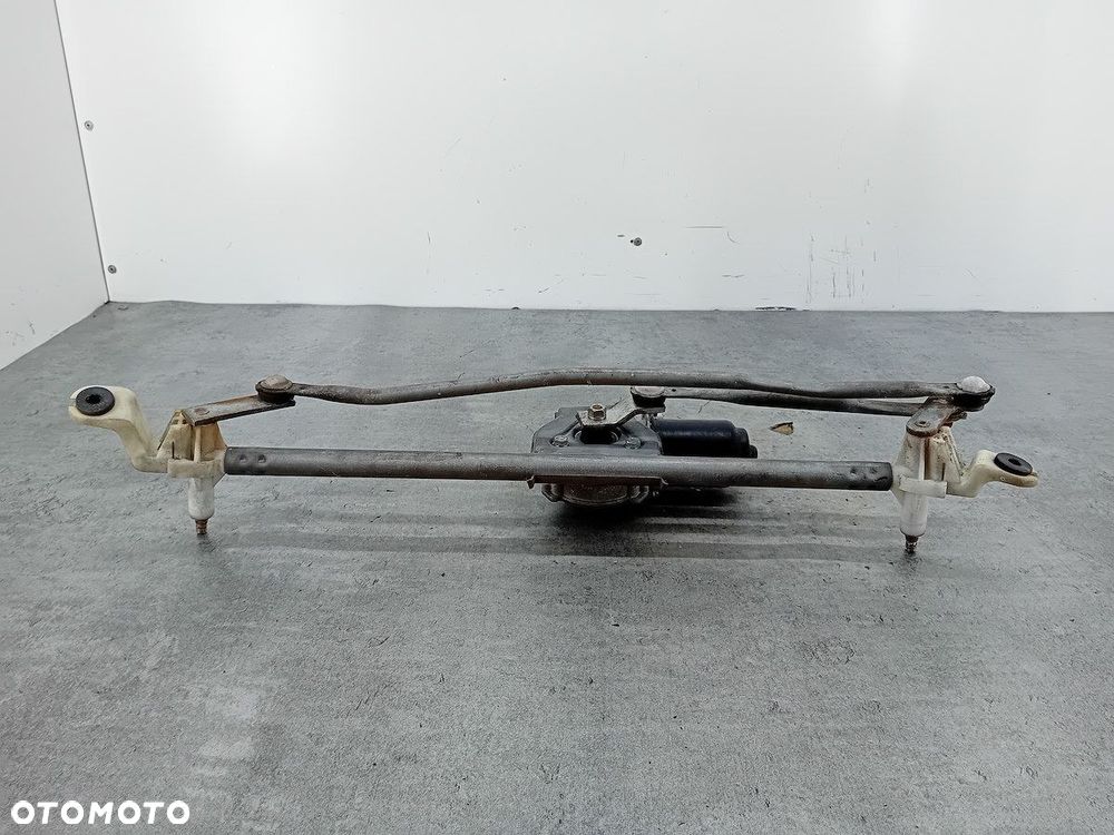 MECHANIZM WYCIERACZEK SUZUKI SWIFT IV - 3