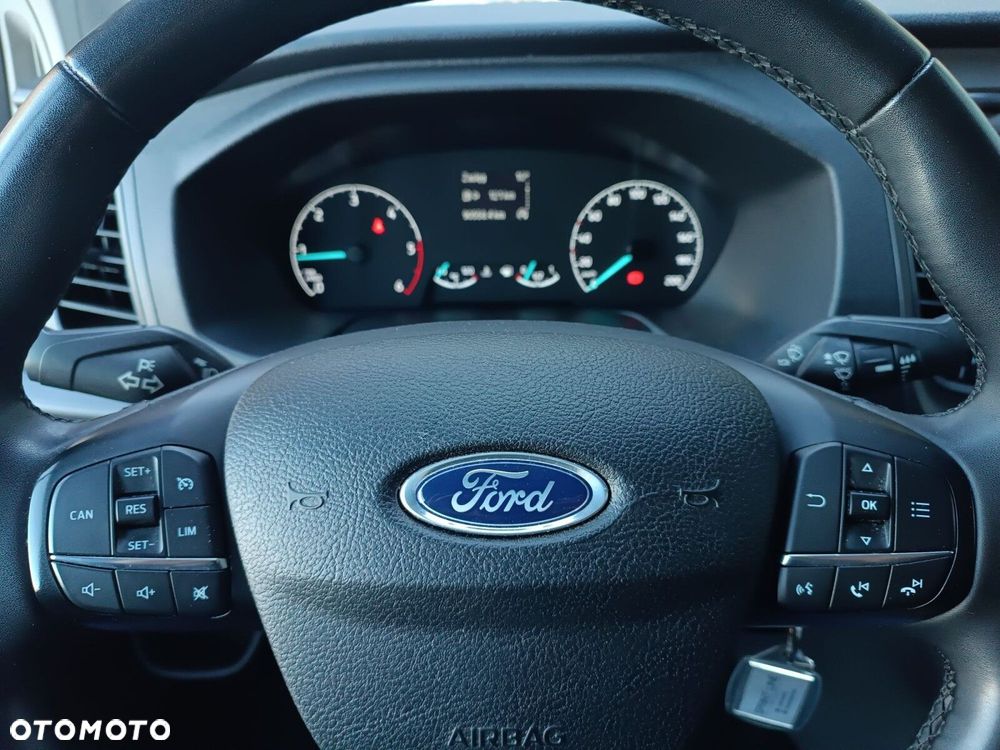 Ford Transit Custom - 13