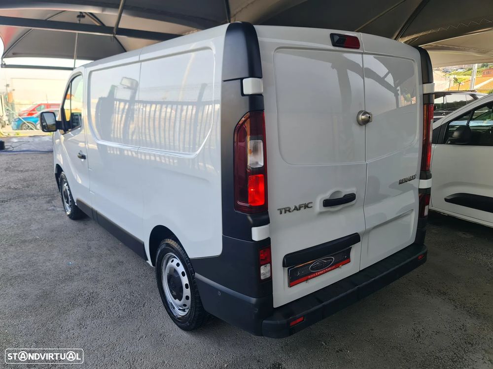 Renault Trafic 2.0 dCi 130cv GPS / CarPlay / Câmara /c/IVA dedutível - 9