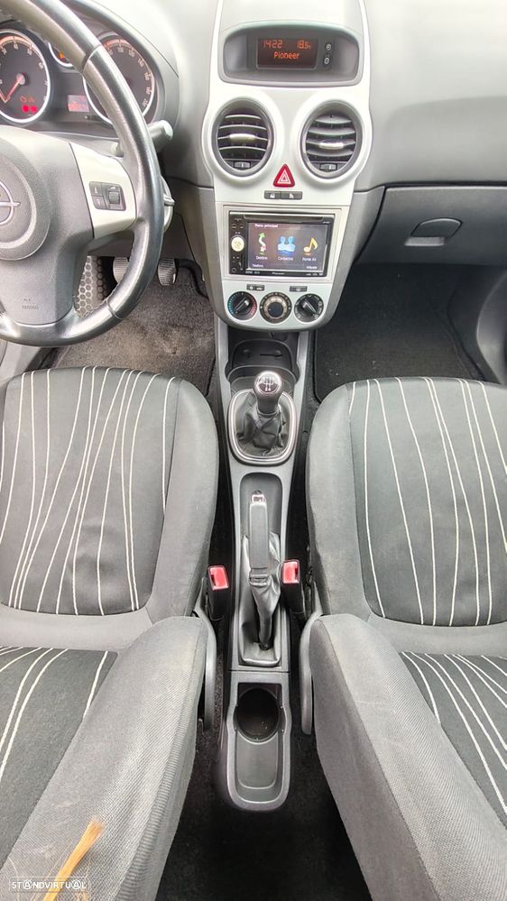 Opel Corsa - 16