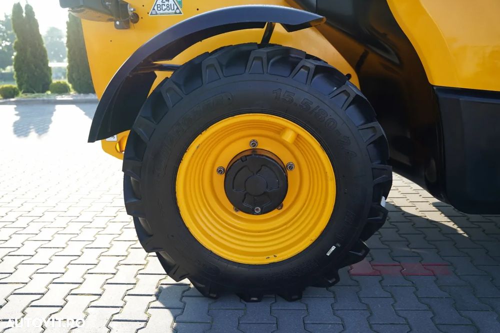 JCB 535-95 / ÎNCĂRCĂTOR TELESCOPIC CU DIRECȚIE / CUPĂ / FURCĂ / ÎNCĂRCĂTOR / CAPACITATE DE RIDICARE 3.500 KG / - 22